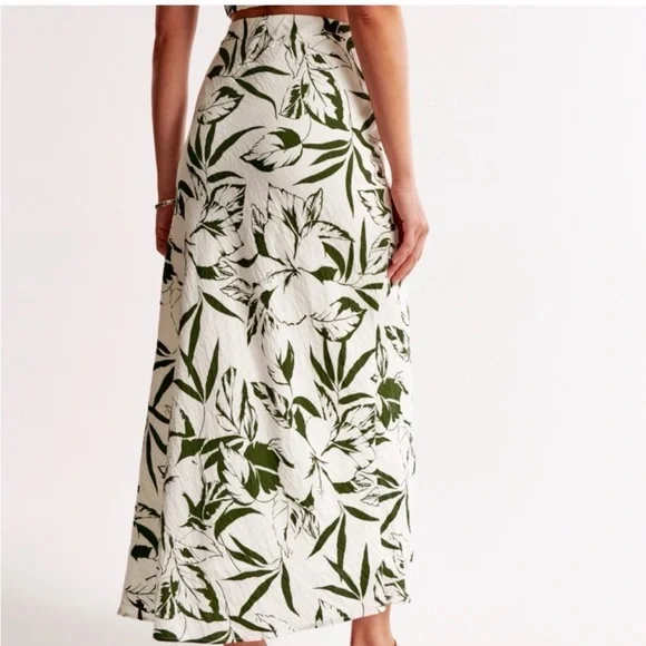 Abercrombie & Fit h Tropical Print Cutout Maxi set ! Size XS - Picture 2 of 6